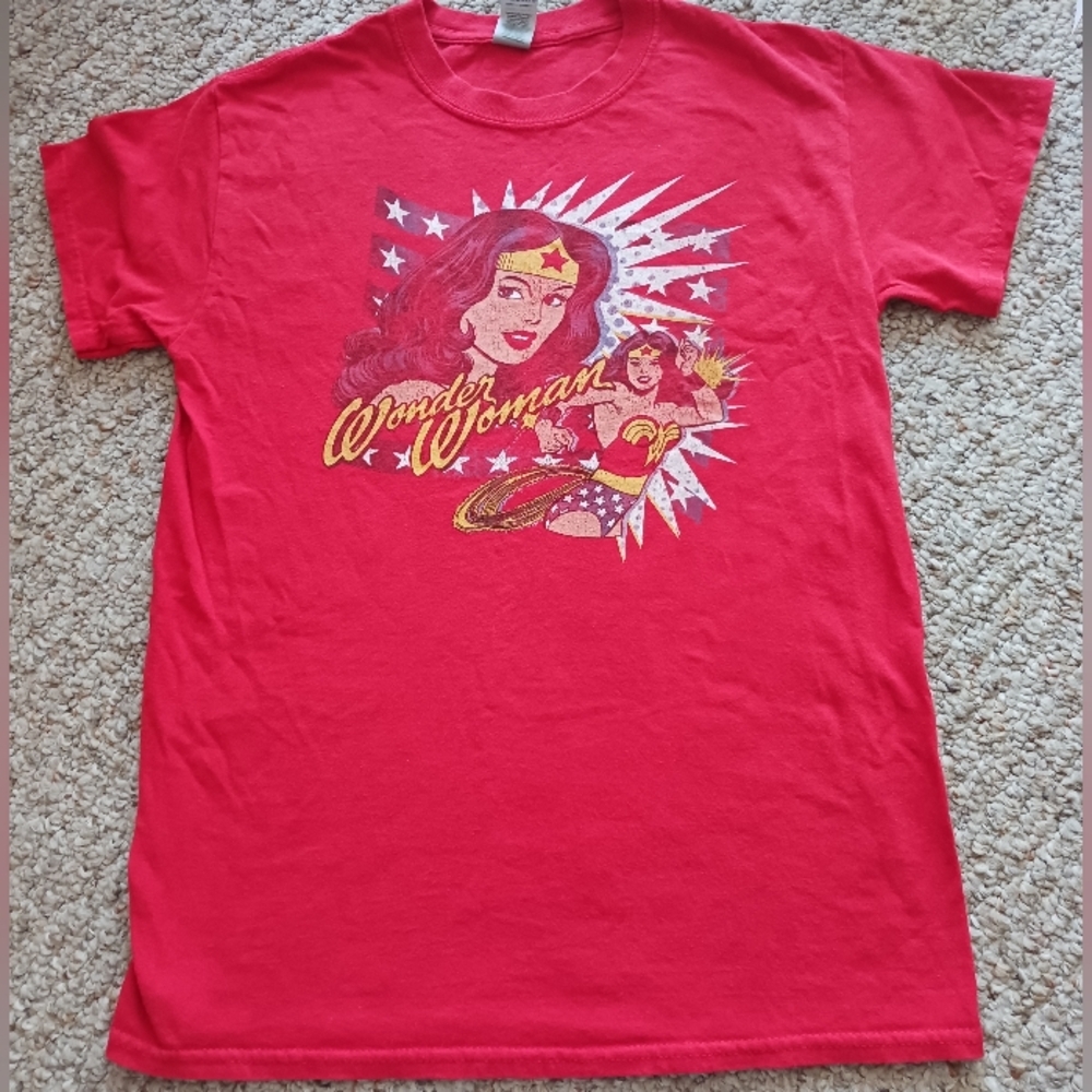 Wonder woman t-shirt